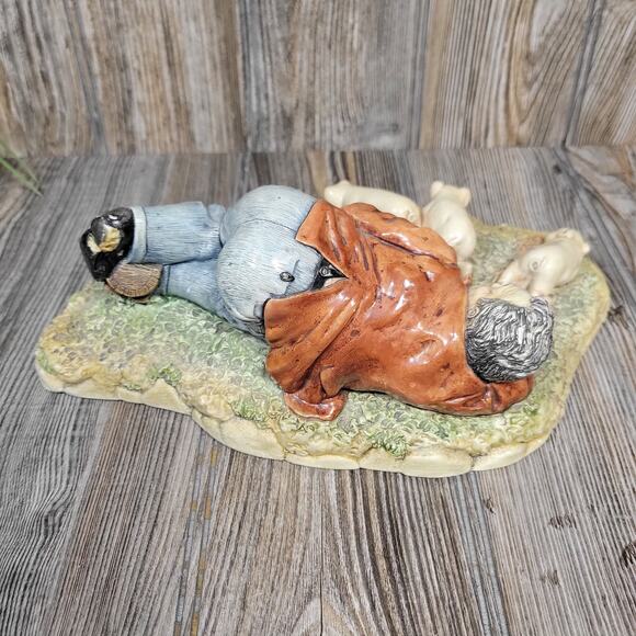 Vintage Pandemonium Naturecraft #870, Congleton England, Man with Piglets - Picture 5 of 9